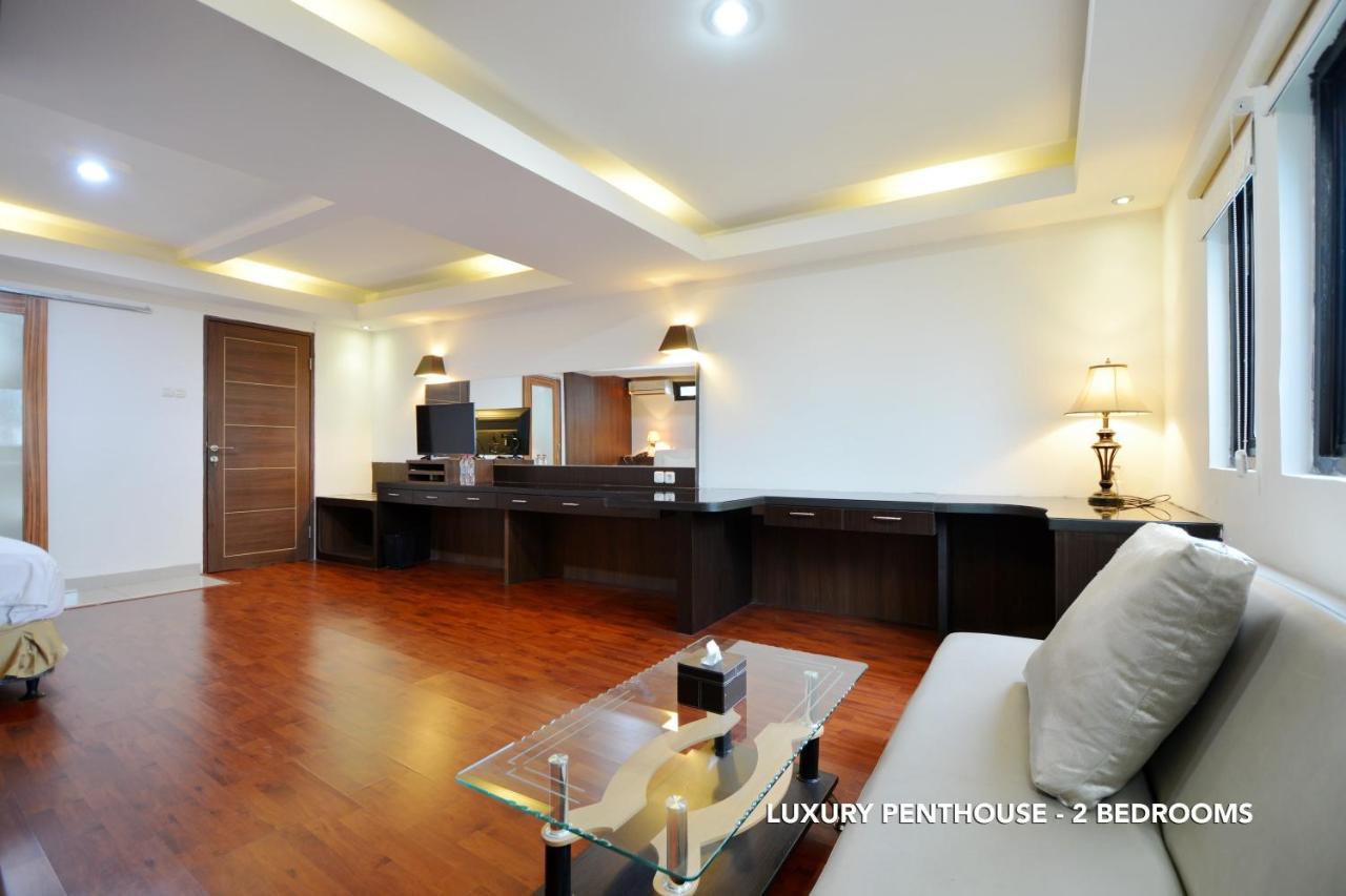 Penthouse Apartment